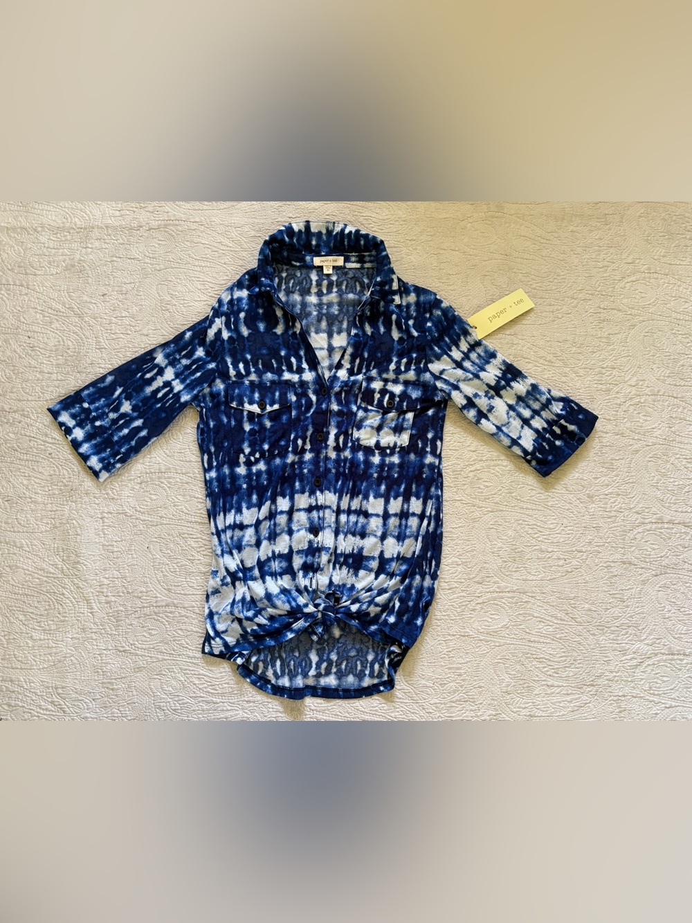 NEW with Tags Women’s Blue Tie-Dye Button-Front Top by Paper + Tee - size Medium